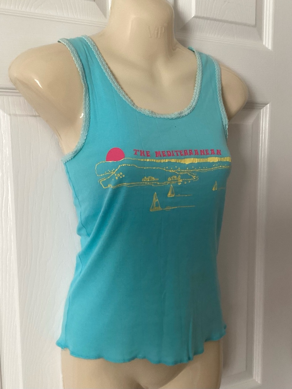 Vintage Y2K Old Navy Perfect Fit Mediterranean Graphic Tank Top Lettuce Edge EUC